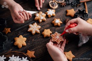 decorating gingerbread cookies