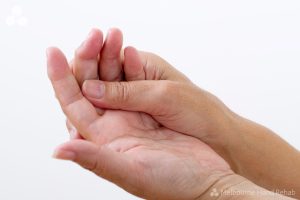 Read our blog: Signs & symptoms of trigger finger